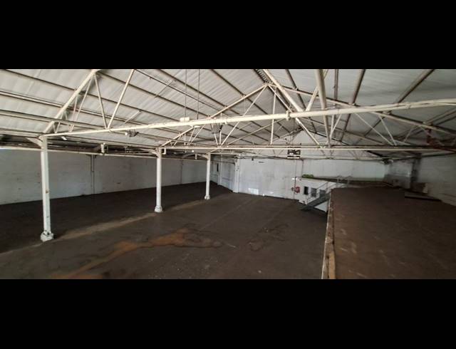 1,100M² WAREHOUSE TO LET IN MORNINGSIDE